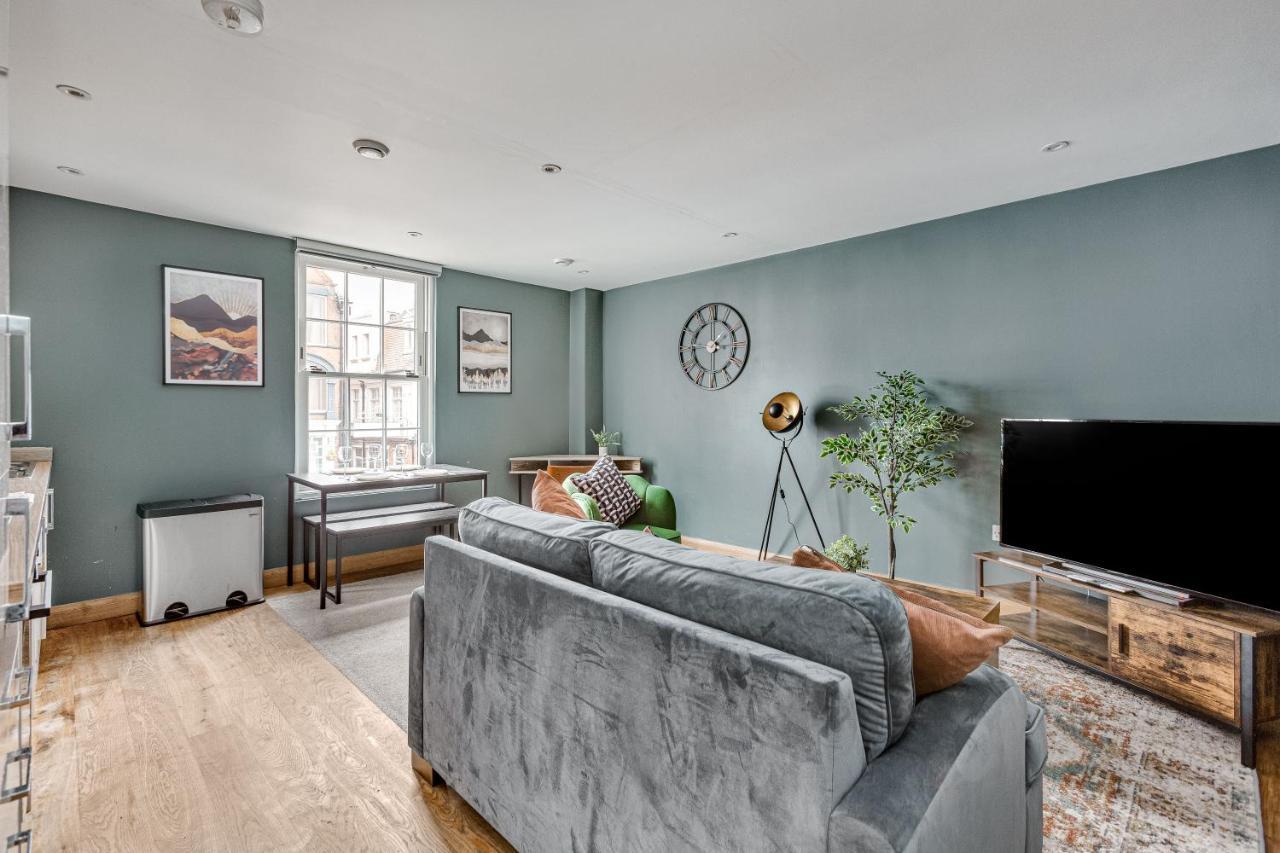 Homely 2 Beds Apt Up To 5 Guests-Wifi By Tent Serviced Apartments Chertsey Zewnętrze zdjęcie
